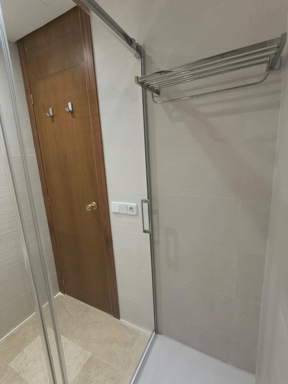 Baño con ducha antes y después · foto 2
